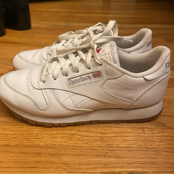 Reebok Classic White Runners gum sole - Picture 4 of 4